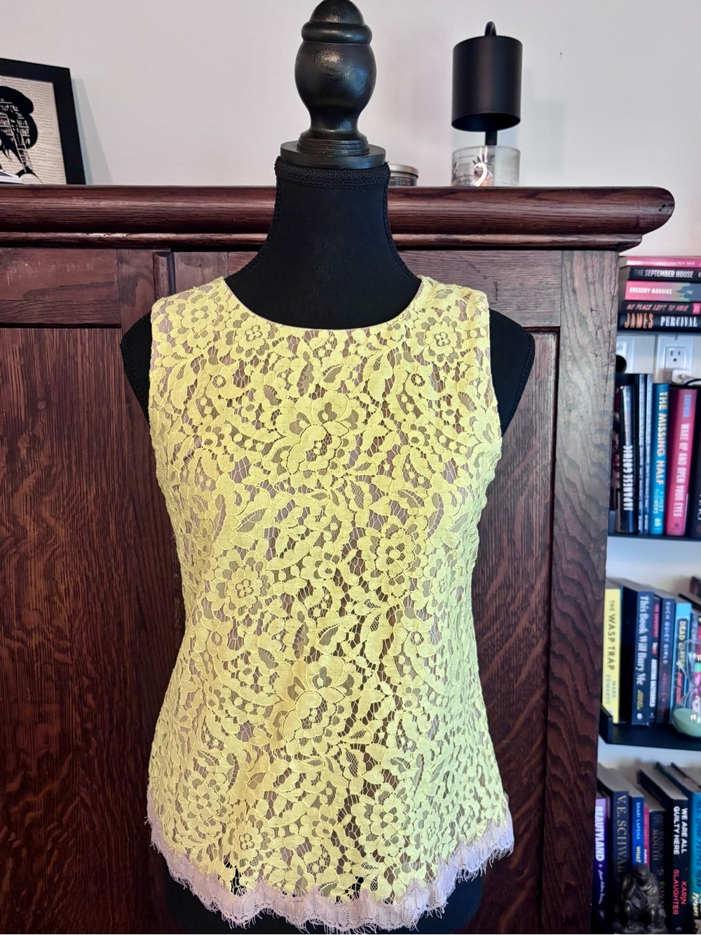 Ann Taylor Factory Lemon Yellow Floral Lace Shell Top